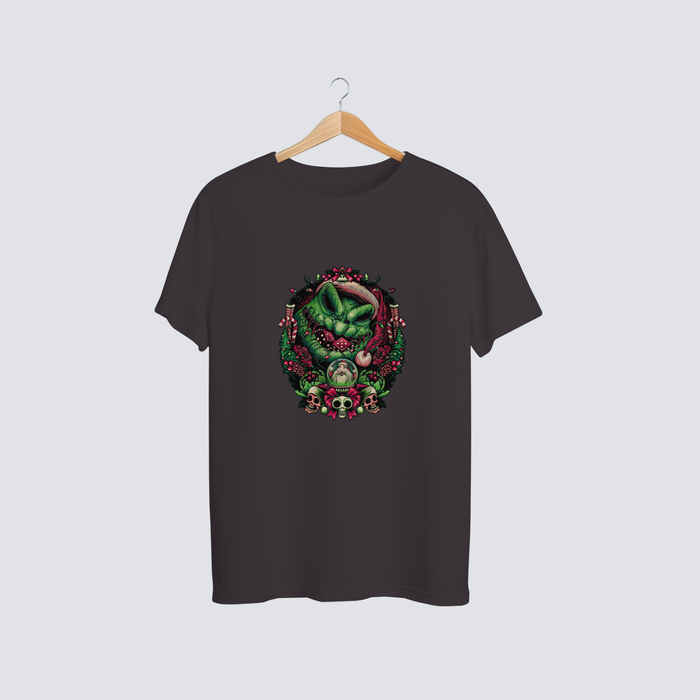 “Cosmic Grinch Alien Tee 👽✨ – Funny Christmas Graphic Shirt | Space Grinch Holiday T-Shirt”